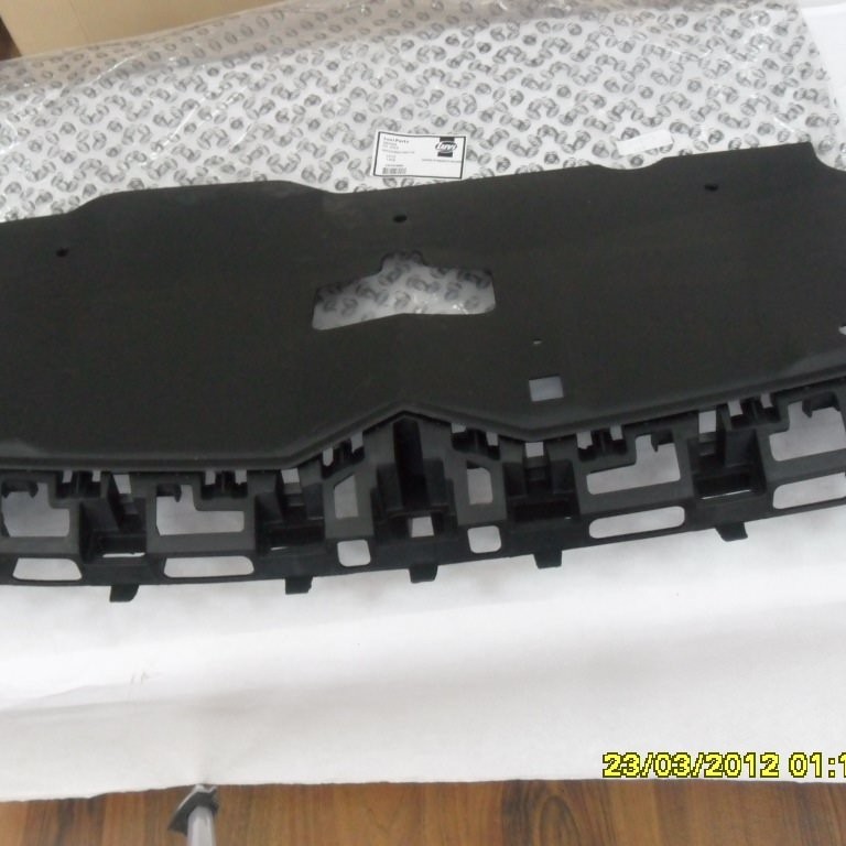 Citroen C5 3 Radyatör Üst Plastik